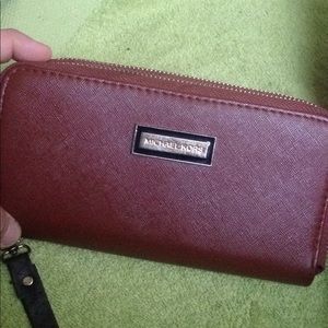 Michael kors wallet